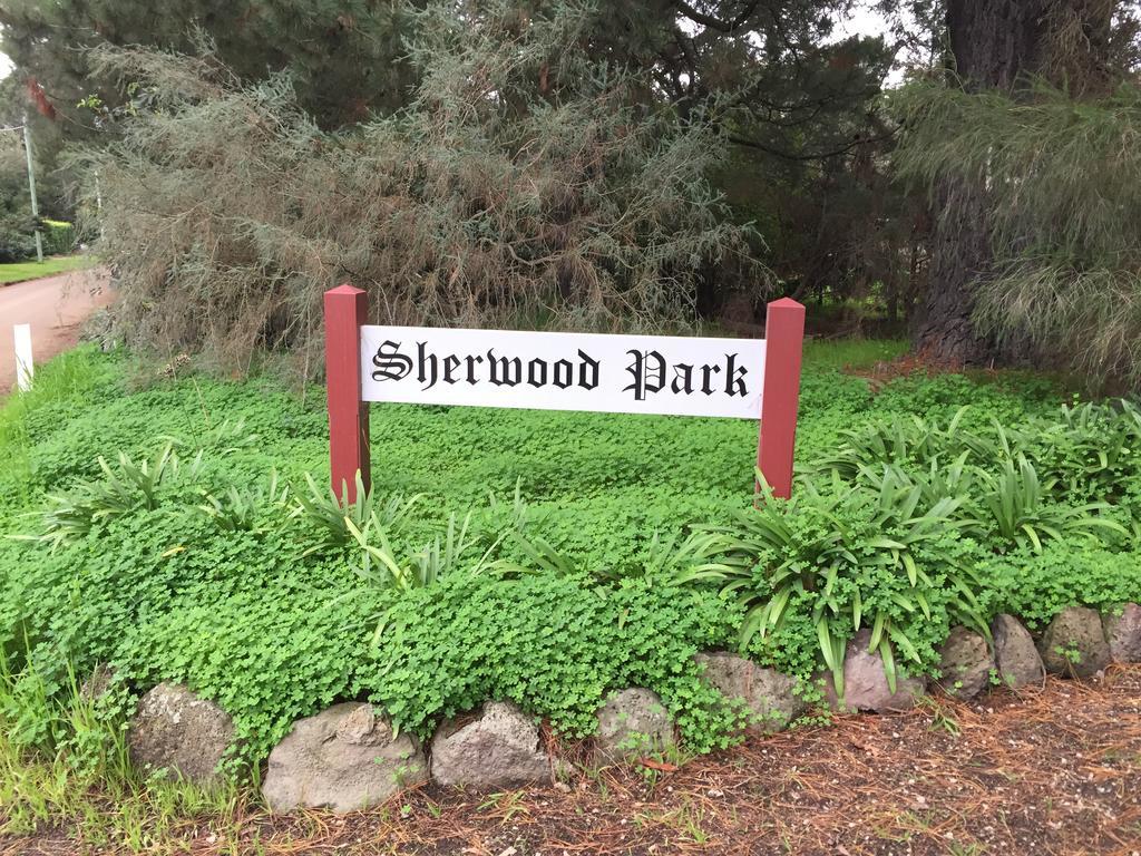 Sherwood Park Bed And Breakfast Somerville Bagian luar foto